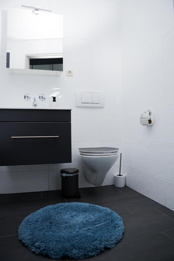 Apartment Fresh - 20th Floor - Netflix - Center *